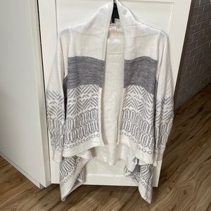 Chico's Gray and White Open Cardigan